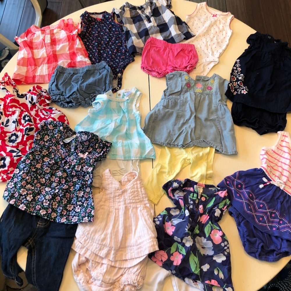 Baby girl - 3 month summer wardrobe (14 outfits)